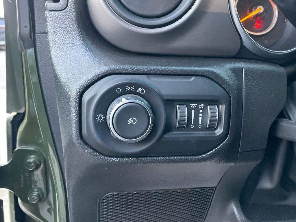 2022 Jeep Wrangler - WILLYS 4X4 / APPLE CARPLAY