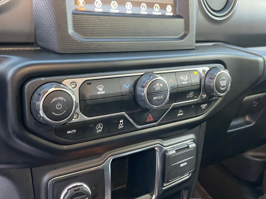 2022 Jeep Wrangler - WILLYS 4X4 / APPLE CARPLAY