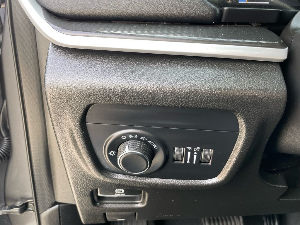 2023 Jeep Grand Cherokee L Laredo - POWER LIFTGATE / WIRELESS CHARGING PAD