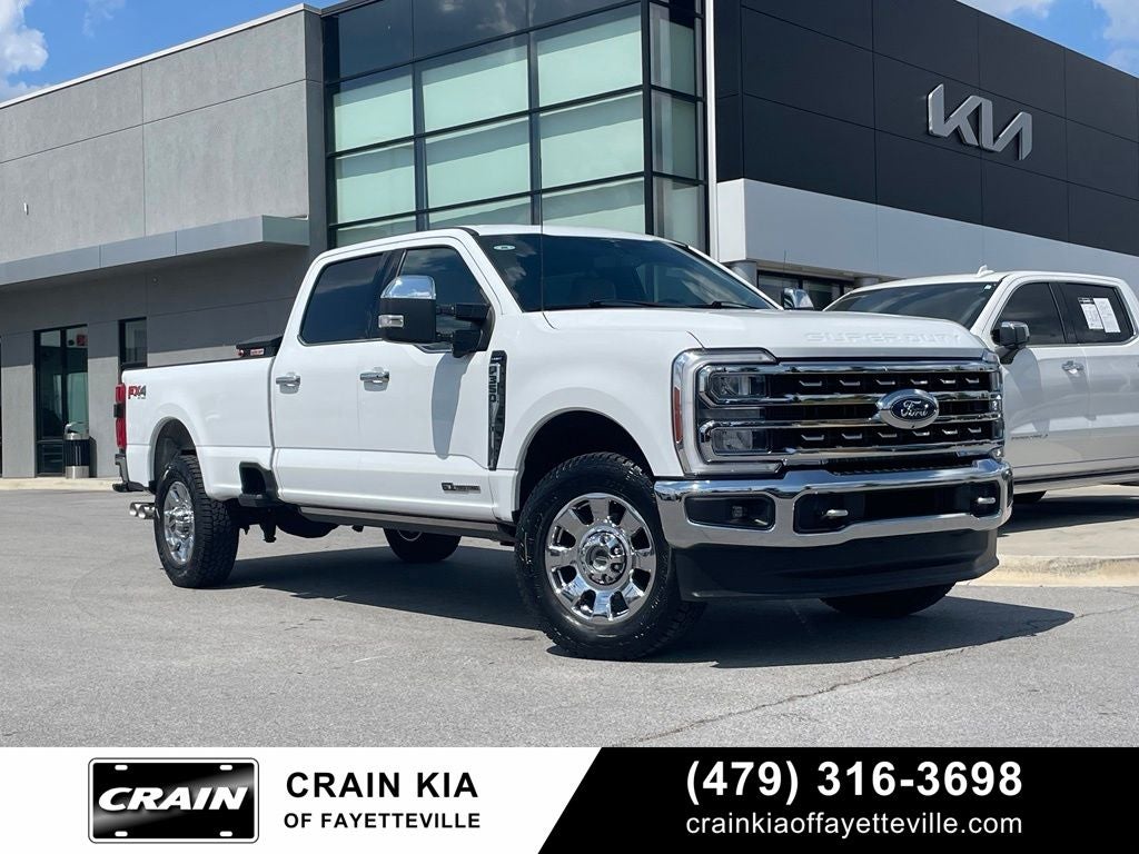 2023 Ford F-350SD Lariat - 6.7 LARIAT / POWER RUNNING BOARDS