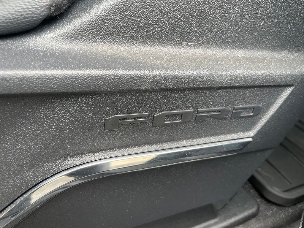 2023 Ford F-350SD Lariat - 6.7 LARIAT / POWER RUNNING BOARDS