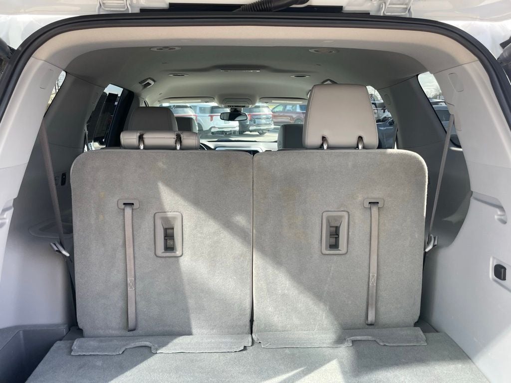 2022 GMC Acadia SLT - MEMORY SEATS / BLIND ZONE ALERT