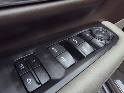 2022 GMC Yukon SLT - PANORAMIC SUNROOF / POWER LIFTGATE