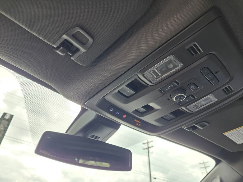 2022 GMC Yukon SLT - PANORAMIC SUNROOF / POWER LIFTGATE