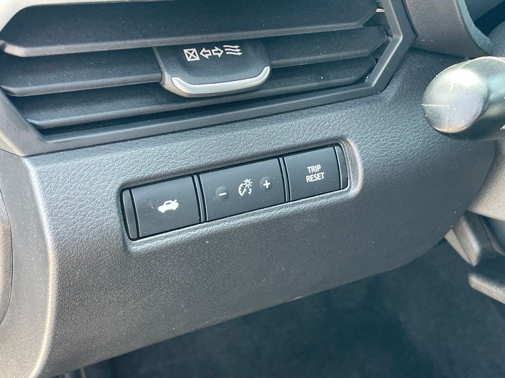 2025 Nissan Altima 2.5 SV - 39 MPG / REMOTE START