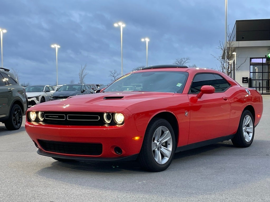 2023 Dodge Challenger SXT - HEATED SEATS / SUNROOF