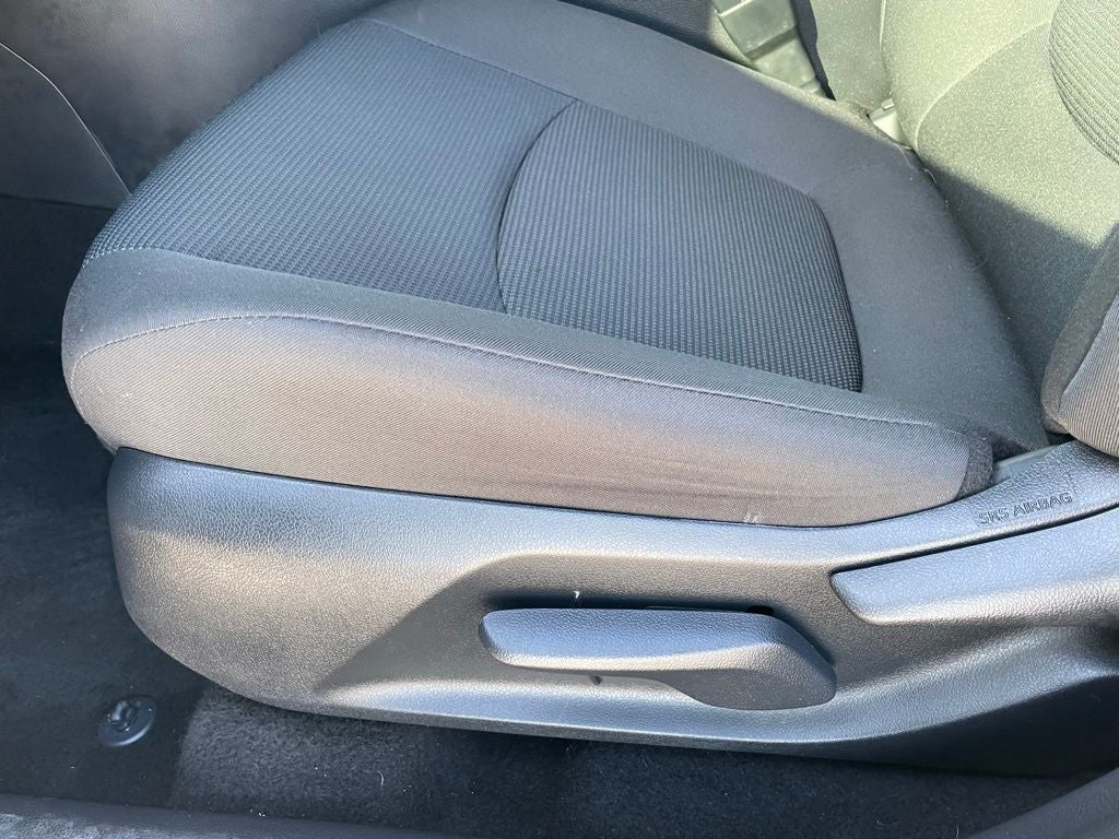 2021 Toyota RAV4 LE - AUTO HIGH BEAMS / APPLE CARPLAY