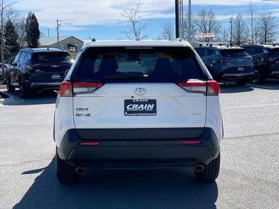 2024 Toyota RAV4 XLE - WIRELESS CARPLAY / BLIND SPOT MONITOR