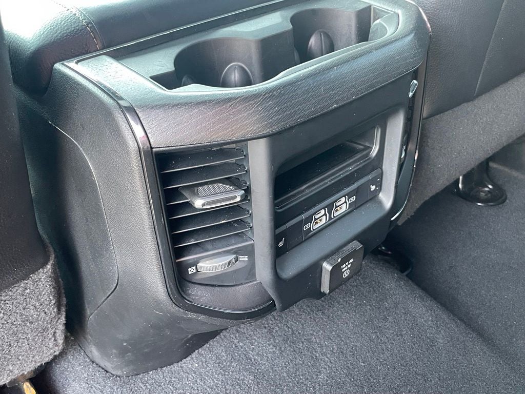 2023 RAM 3500 Limited - POWER SUNROOF / AIR SUSPENSION