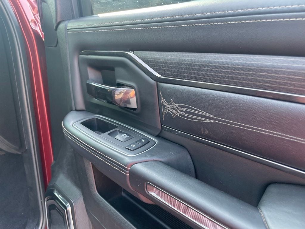 2023 RAM 3500 Limited - POWER SUNROOF / AIR SUSPENSION