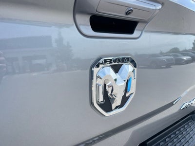 2024 RAM 2500 Laramie - REMOTE TAILGATE RELEASE / BLIND SPOT MONITOR