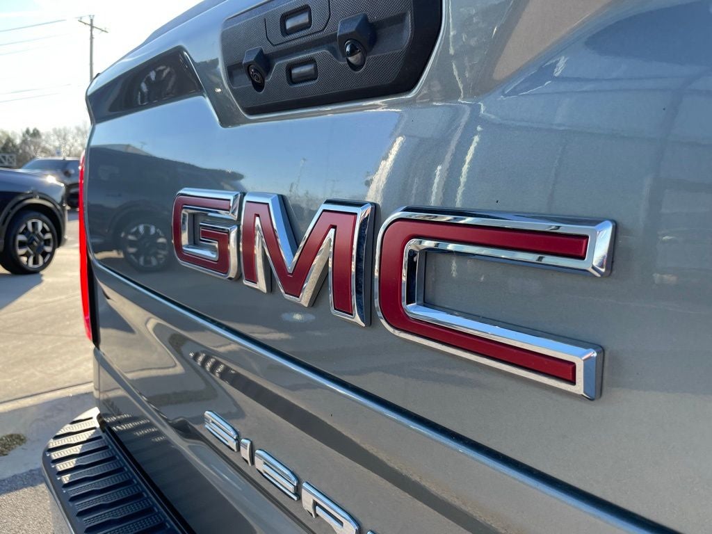 2023 GMC Sierra 1500 SLT - X31 OFF ROAD PKG / BOSE SOUND SYSTEM