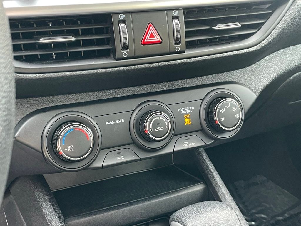 2023 Kia Forte LXS - KIA CERTIFIED / APPLE CARPLAY