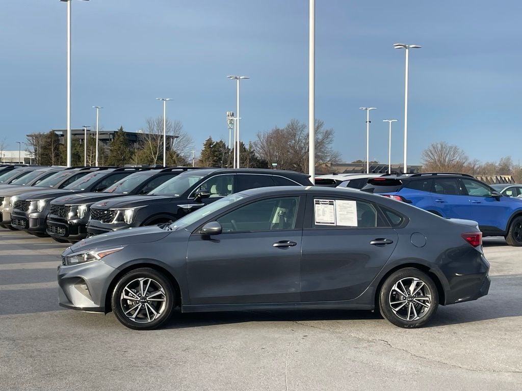 2023 Kia Forte LXS - KIA CERTIFIED / APPLE CARPLAY