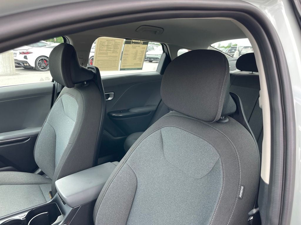 2025 Kia K4 LXS - KIA CERTIFIED / 39 MPG HWY