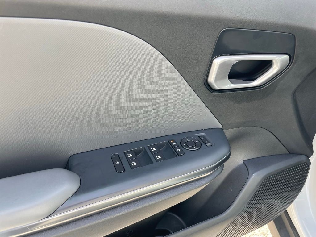 2025 Kia K4 LXS - KIA CERTIFIED / BLIND SPOT MONITOR