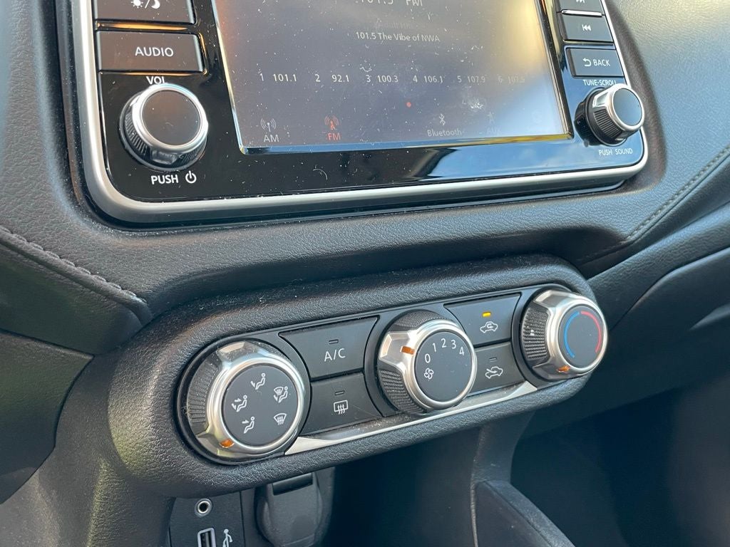 2024 Nissan Versa 1.6 S - 35 MPG / LANE DEPARTURE WARNING