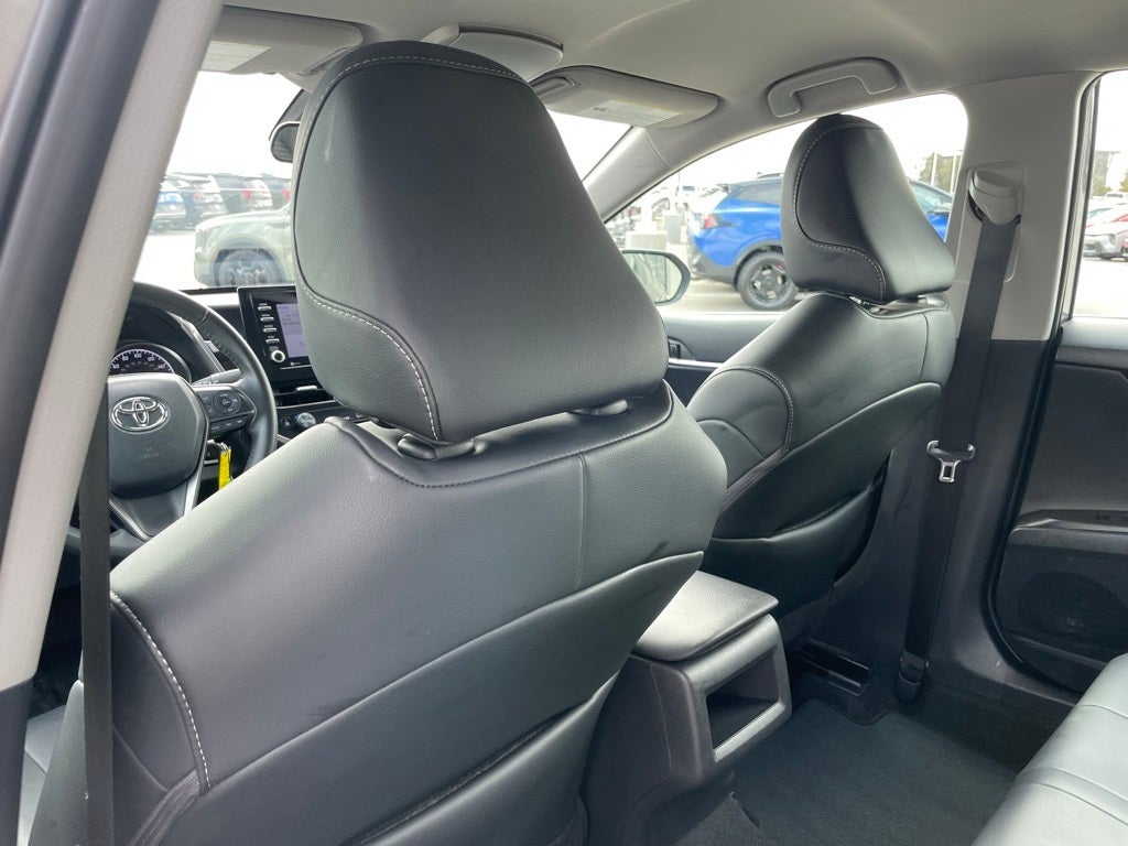 2024 Toyota Camry SE - 40 MPG / APPLE CARPLAY