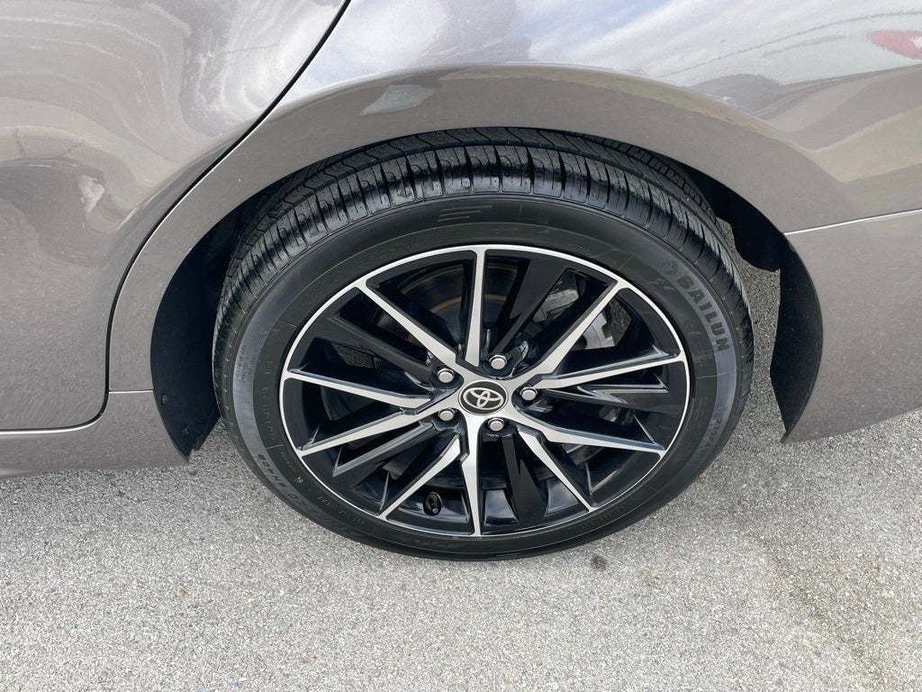 2024 Toyota Camry SE - 40 MPG / APPLE CARPLAY