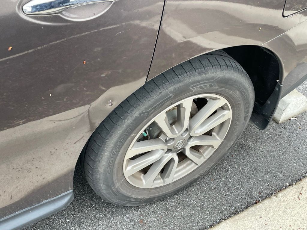 2015 Nissan Pathfinder SV