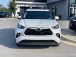 2022 Toyota Highlander XLE - POWER MOONROOF / APPLE CARPLY