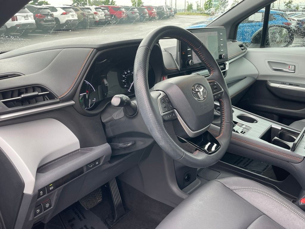2023 Toyota Sienna XSE - MOONROOF / HANDS FREE SLIDING DOORS