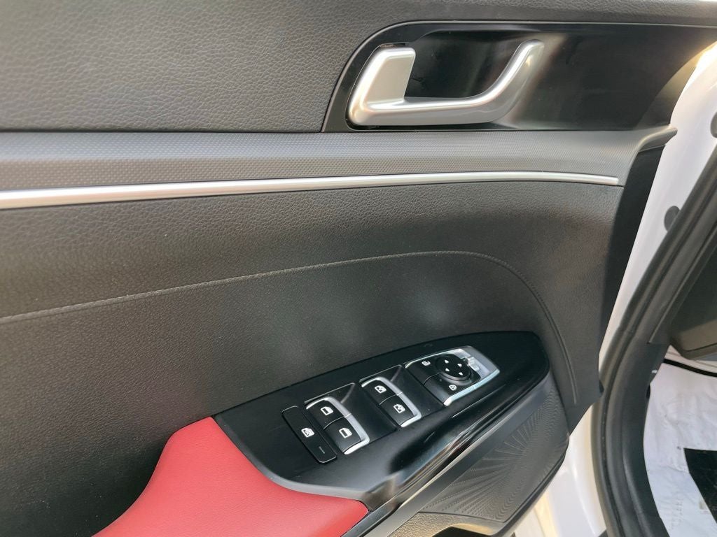2023 Kia K5 GT-Line - PANORAMIC SUNROOF / RED INTERIOR