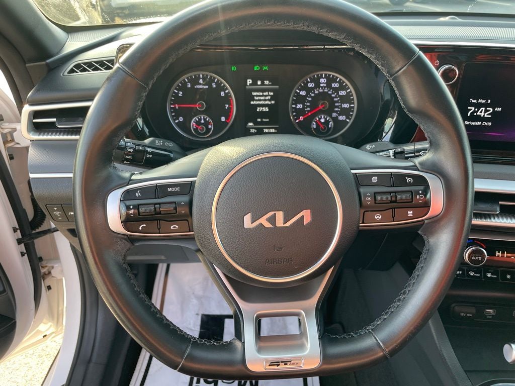 2023 Kia K5 GT-Line - PANORAMIC SUNROOF / RED INTERIOR