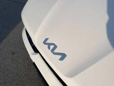 2023 Kia K5 GT-Line - PANORAMIC SUNROOF / RED INTERIOR