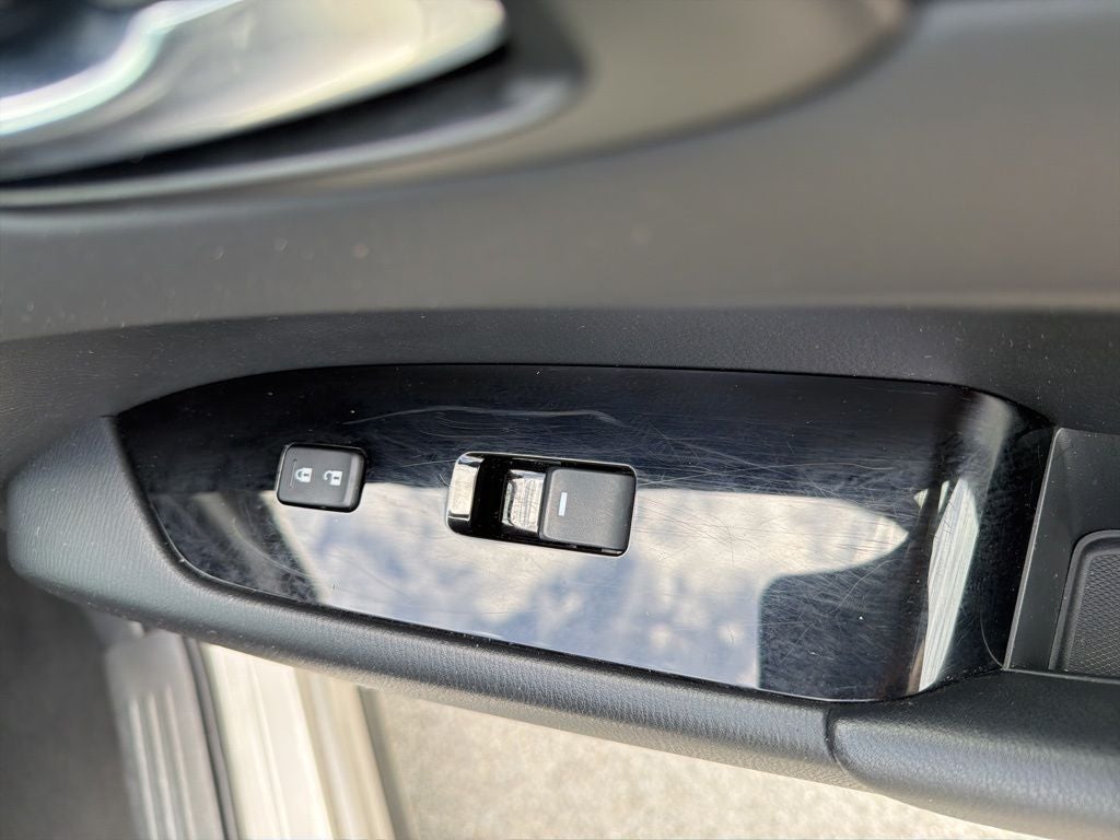 2025 Mazda Mazda CX-5 2.5 S Preferred Package - MOONROOF / POWER LIFTGATE