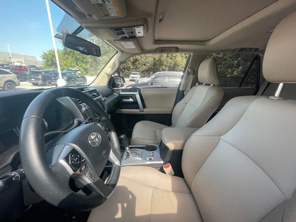 2018 Toyota 4Runner SR5 Premium - 1 OWNER / CLEAN CARFAX