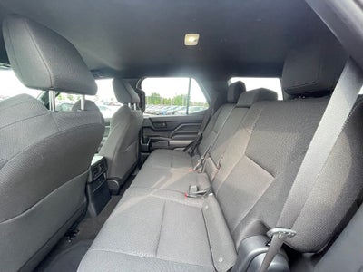 2025 Toyota 4Runner SR5 - BLIND SPOT MONITOR / ADAPTIVE CRUISE
