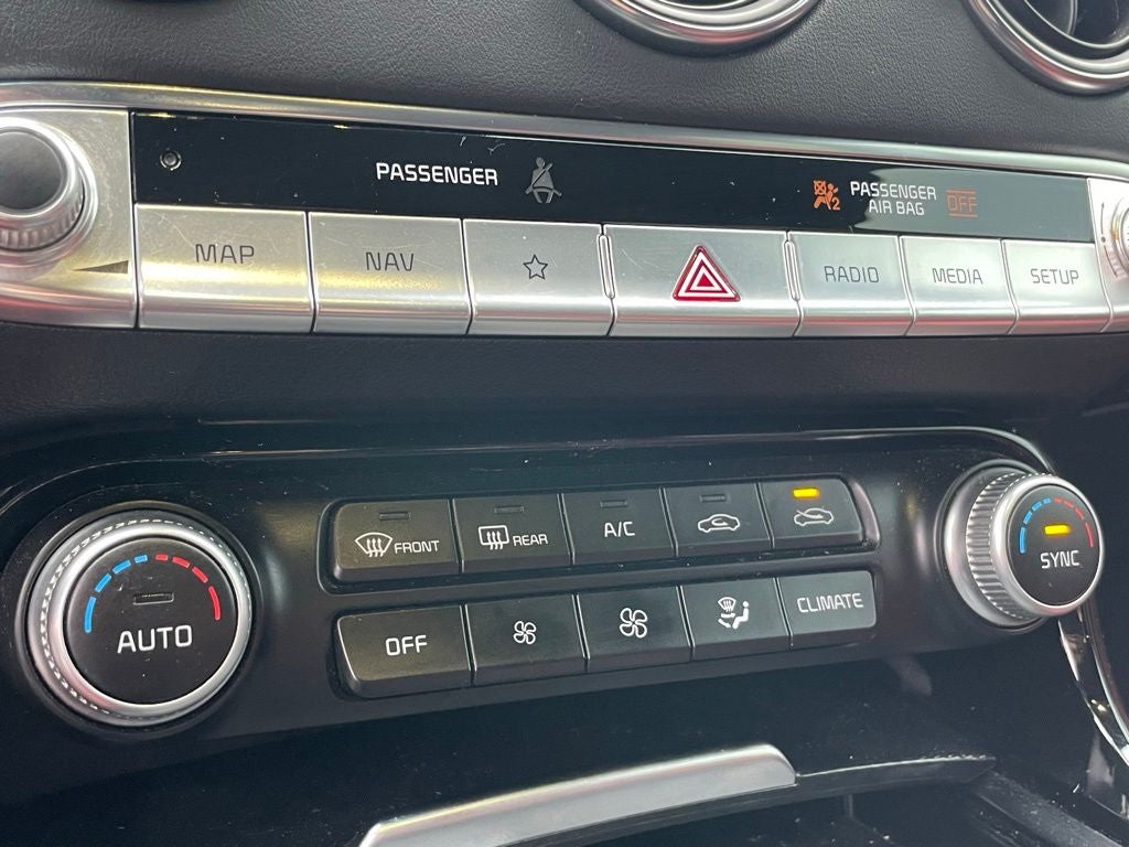 2022 Kia Stinger GT2 - RED INTERIOR PKG / ALL WHEEL DRIVE