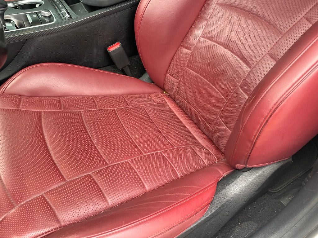 2022 Kia Stinger GT2 - RED INTERIOR PKG / ALL WHEEL DRIVE