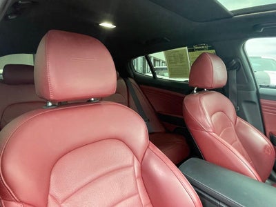2022 Kia Stinger GT2 - RED INTERIOR PKG / ALL WHEEL DRIVE