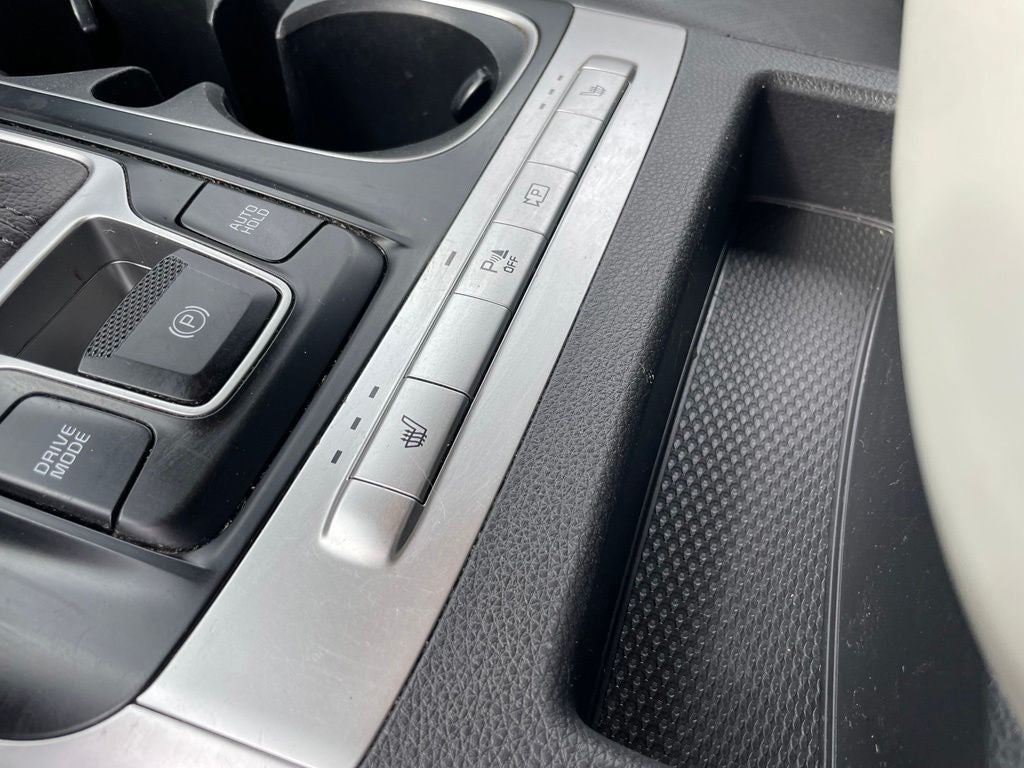 2022 Kia Carnival LXS - REMOVABLE 2ND ROW / POWER SLIDING DOORS