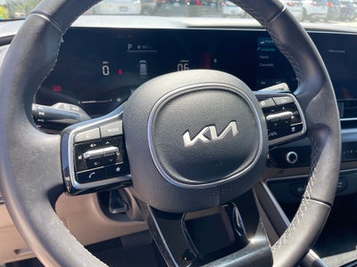 2025 Kia Carnival LXS - KIA CERTIFIED / NAVIGATION