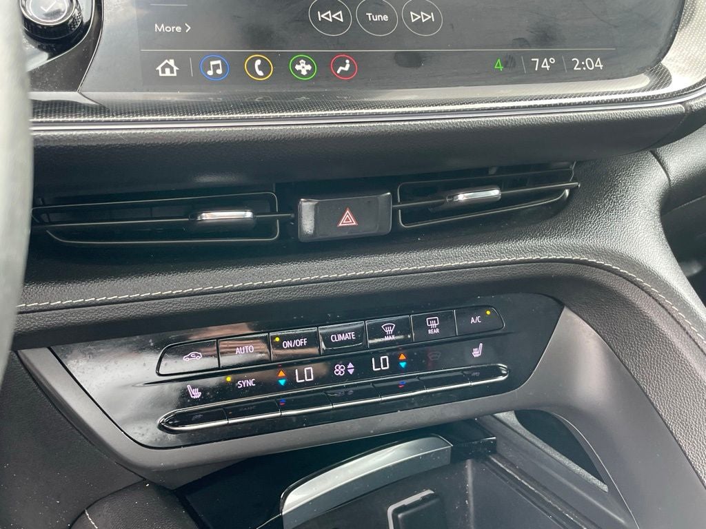 2022 Buick Envision Essence - 1 OWNER / PANORAMIC MOONROOF