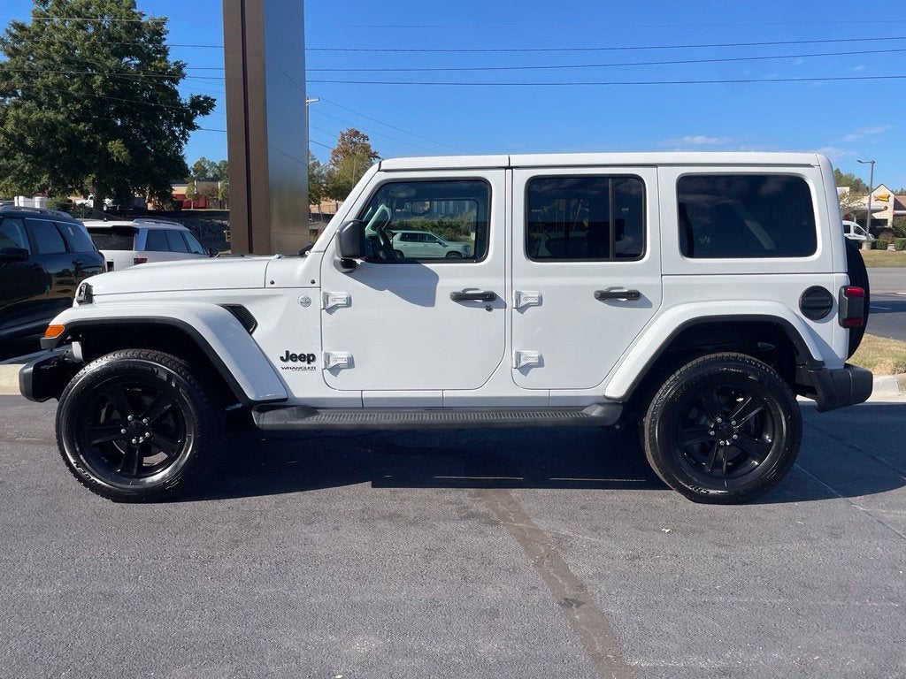 2020 Jeep Wrangler Unlimited Sahara Altitude Leather, Navi, Alpine, One Owner, Clean CarFax