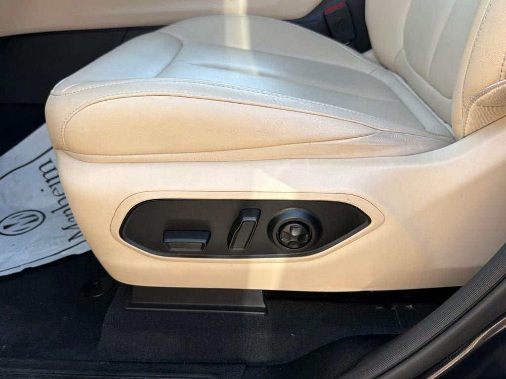 2023 Jeep Grand Cherokee Limited CARFAX 1-OWNER