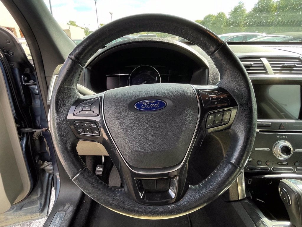 2018 Ford Explorer Limited - Photo 11