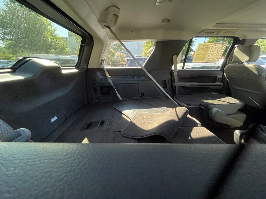 2020 Ford Expedition Limited Leather, Moonroof, Third Row, Clean CarFax, One Ow