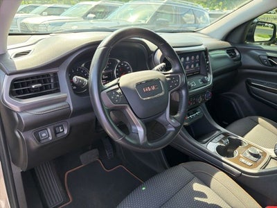 2022 GMC Acadia AT4