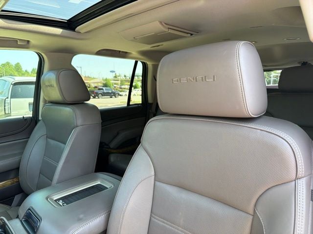 2017 GMC Yukon Denali - Photo 23