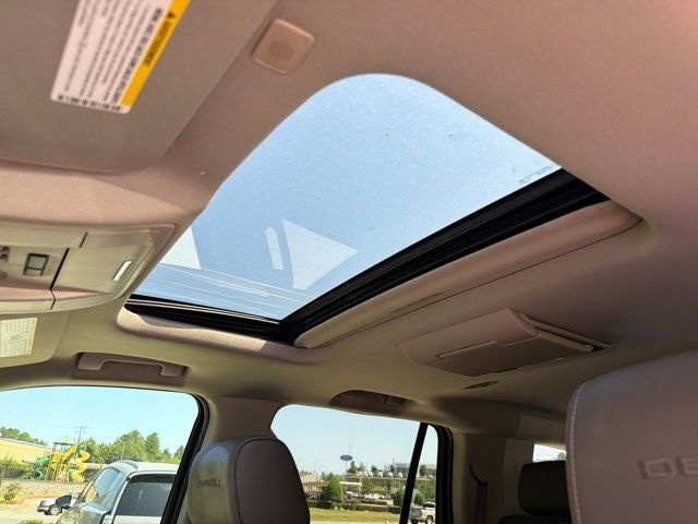 2017 GMC Yukon Denali - Photo 25