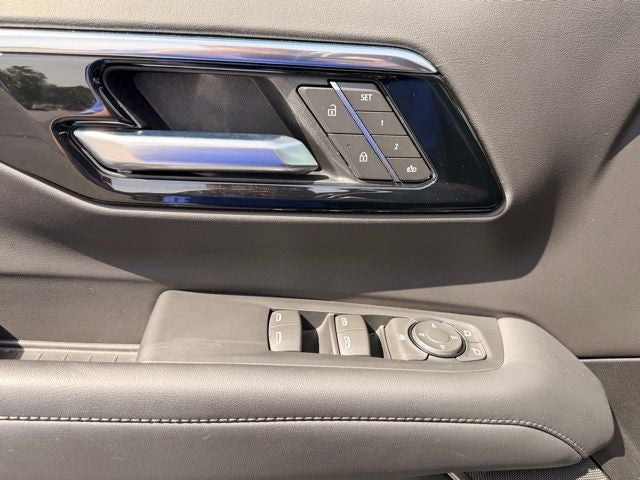 2025 Chevrolet Tahoe Z71 - Photo 11