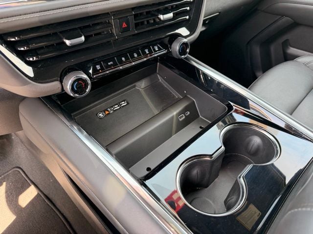 2025 Chevrolet Tahoe Z71 - Photo 18