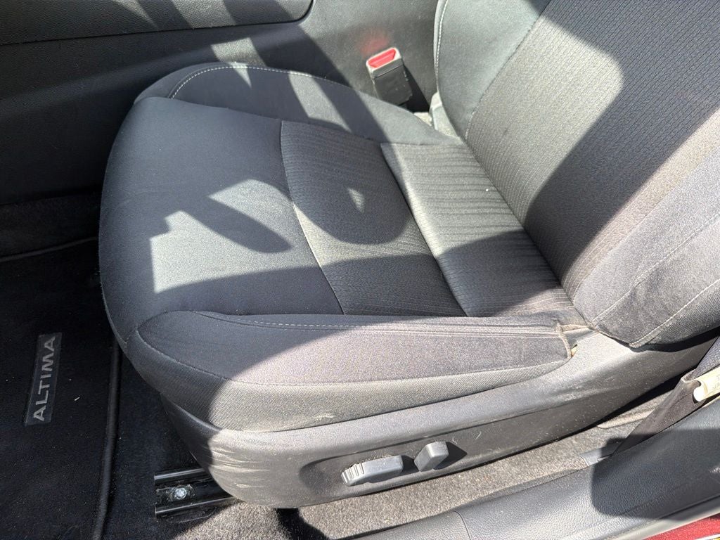 2025 Nissan Altima 2.5 SV CLEAN CARFAX 1-OWNER