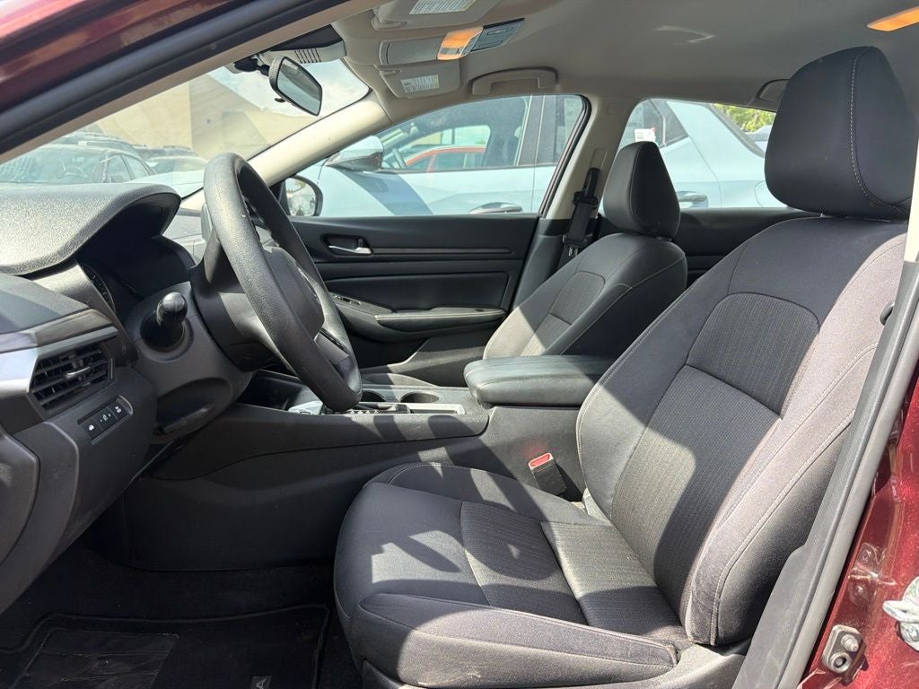 2025 Nissan Altima 2.5 SV CLEAN CARFAX 1-OWNER