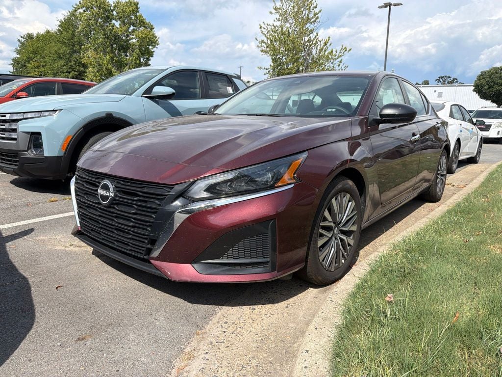 2025 Nissan Altima 2.5 SV CLEAN CARFAX 1-OWNER
